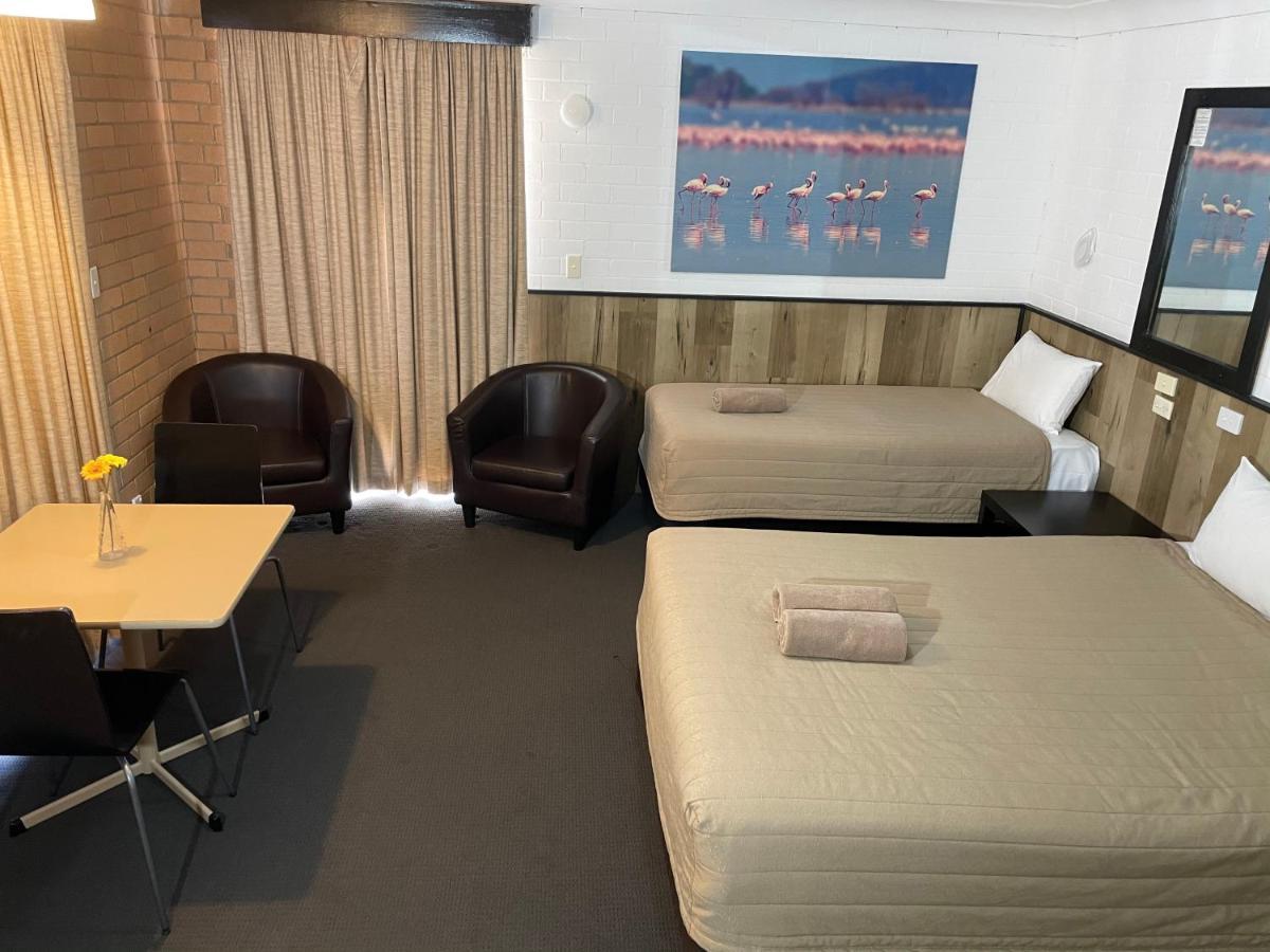 Countryman Motor Inn Каура Экстерьер фото