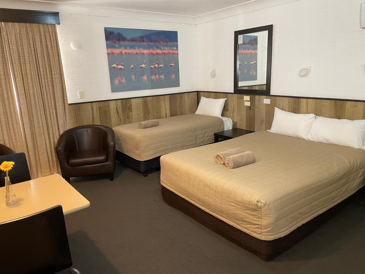 Countryman Motor Inn Каура Экстерьер фото