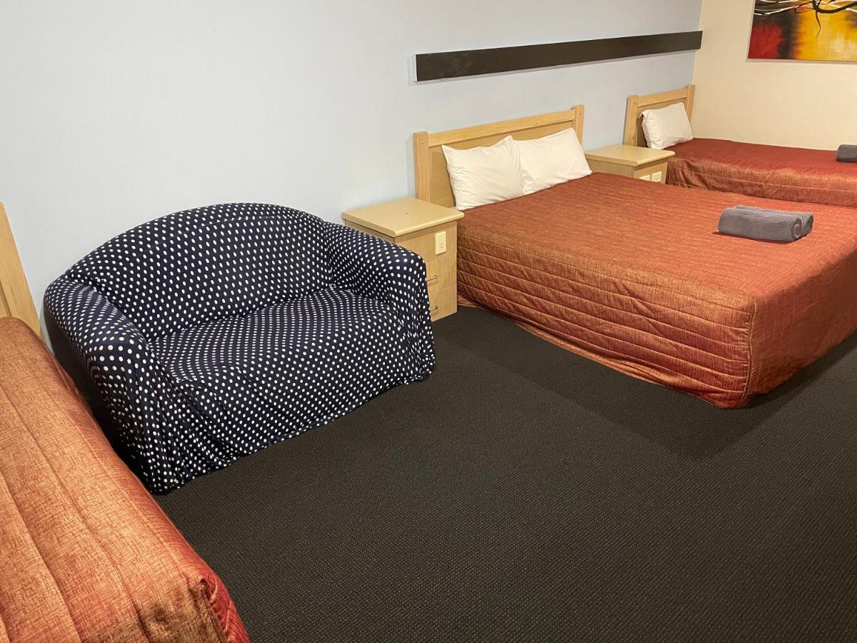 Countryman Motor Inn Каура Экстерьер фото