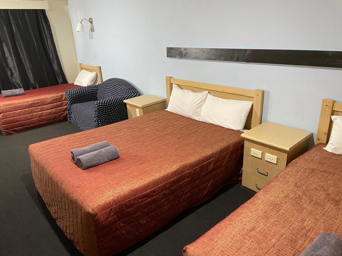 Countryman Motor Inn Каура Экстерьер фото