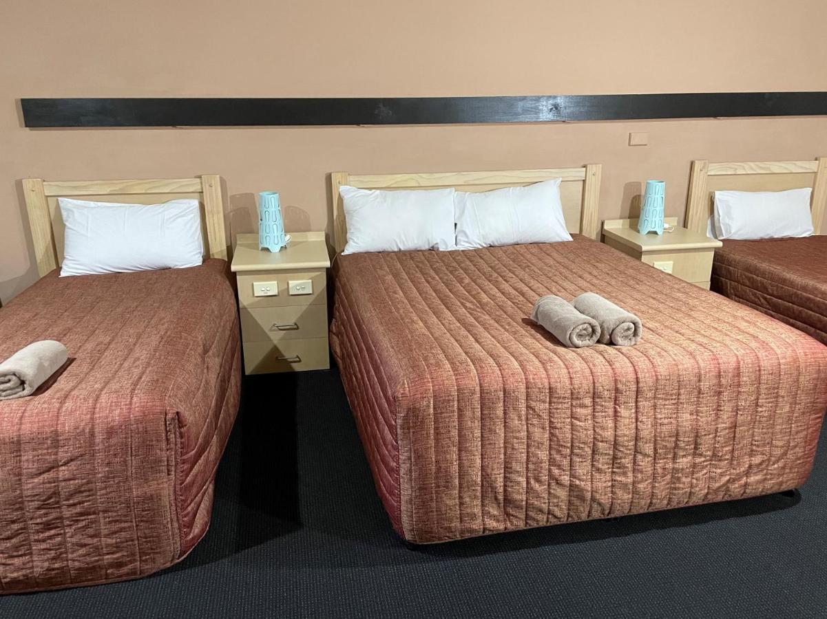 Countryman Motor Inn Каура Экстерьер фото