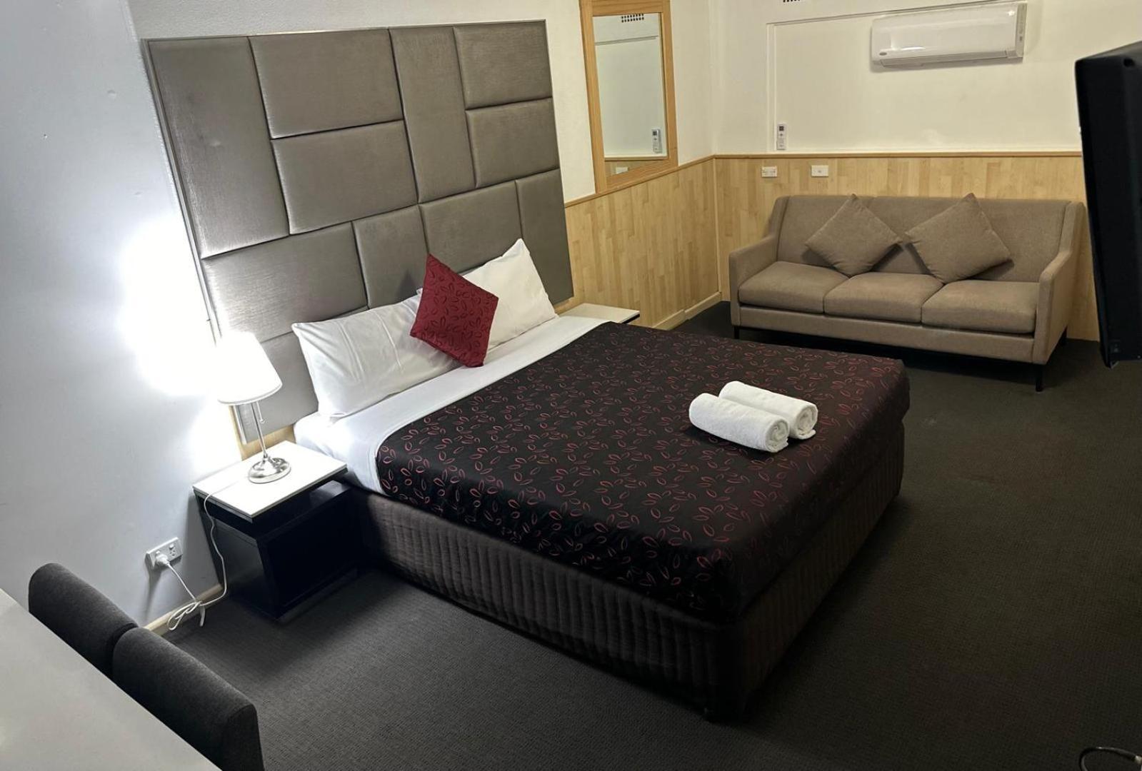 Countryman Motor Inn Каура Экстерьер фото