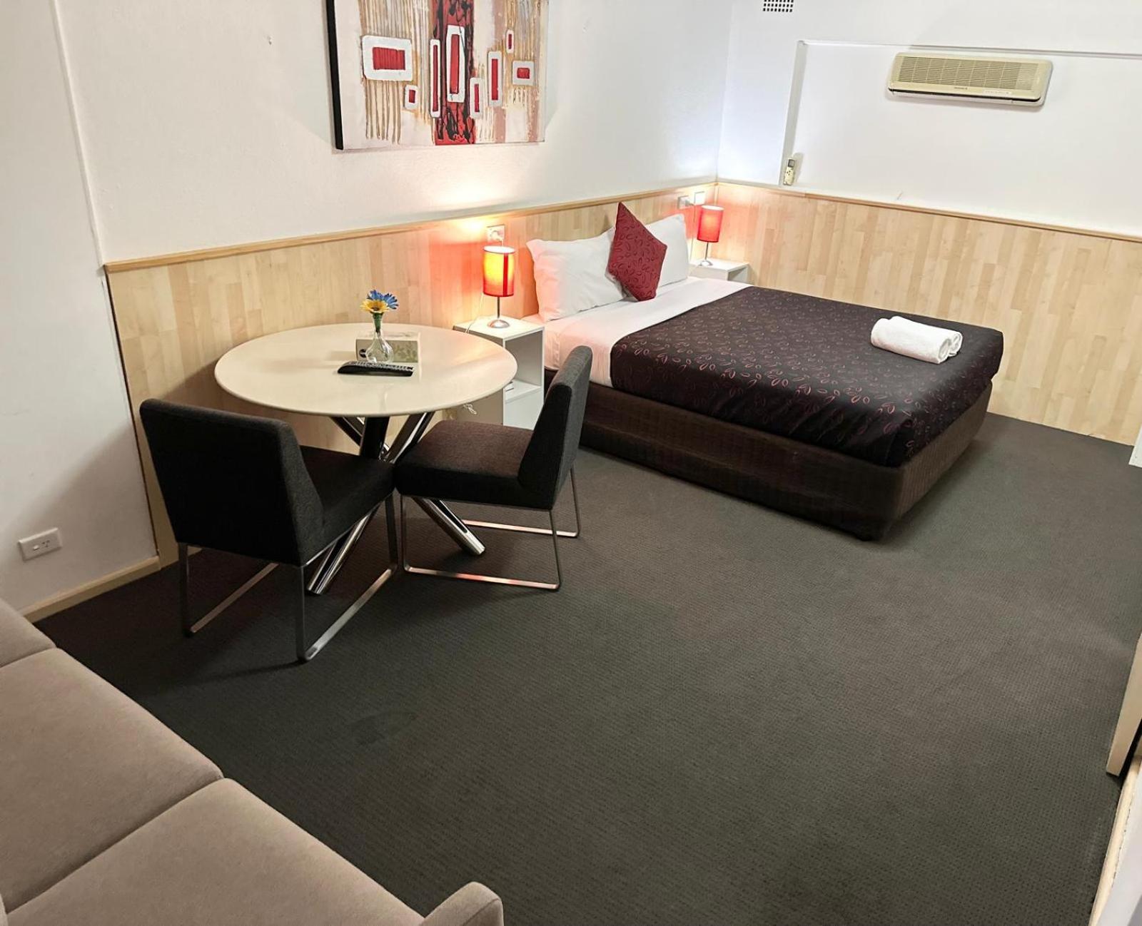 Countryman Motor Inn Каура Экстерьер фото