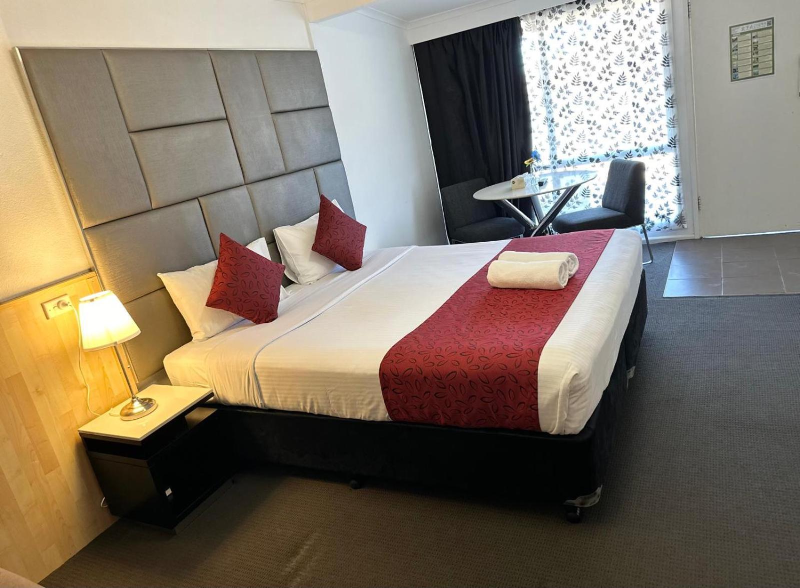 Countryman Motor Inn Каура Экстерьер фото