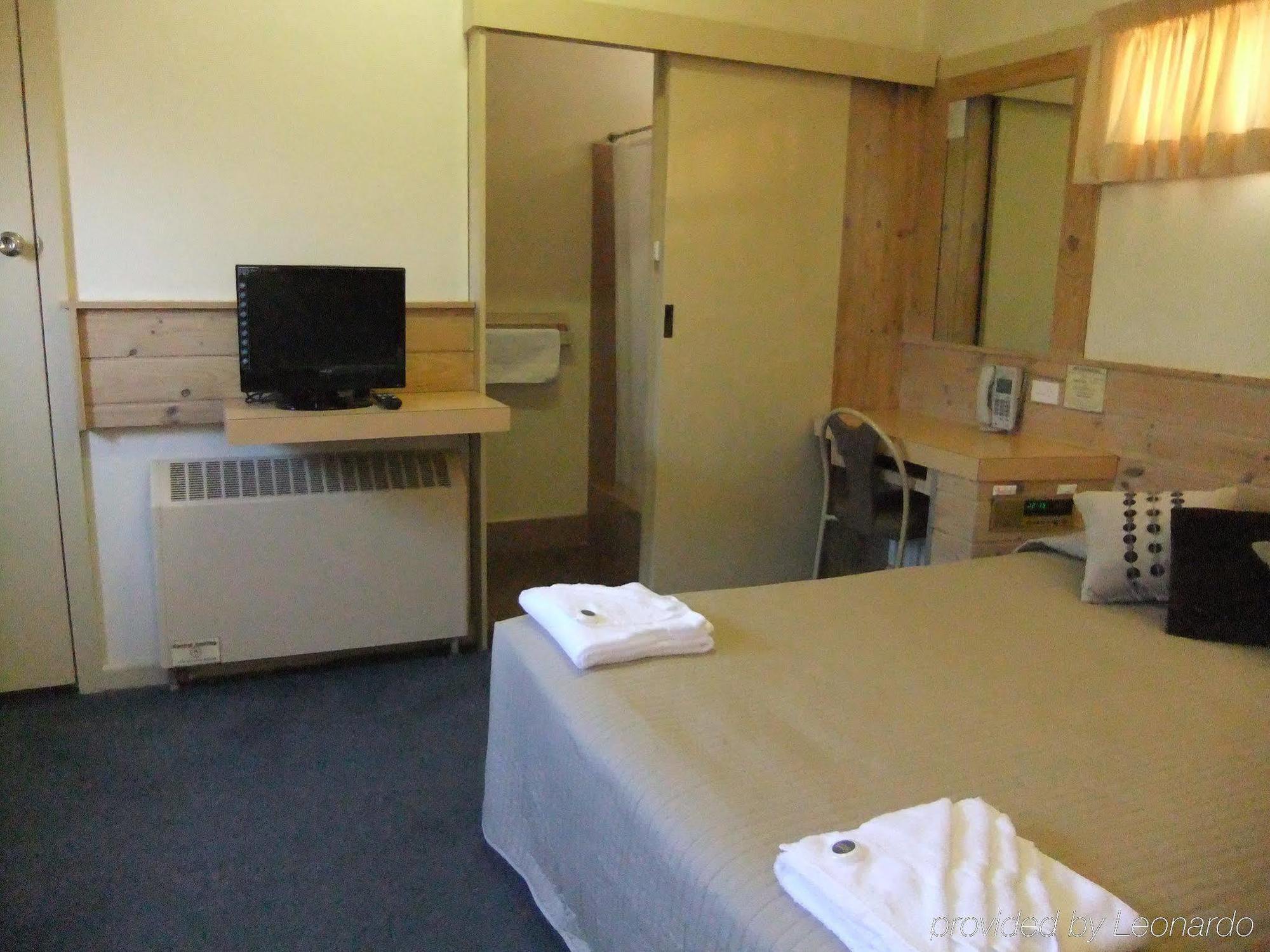 Countryman Motor Inn Каура Экстерьер фото