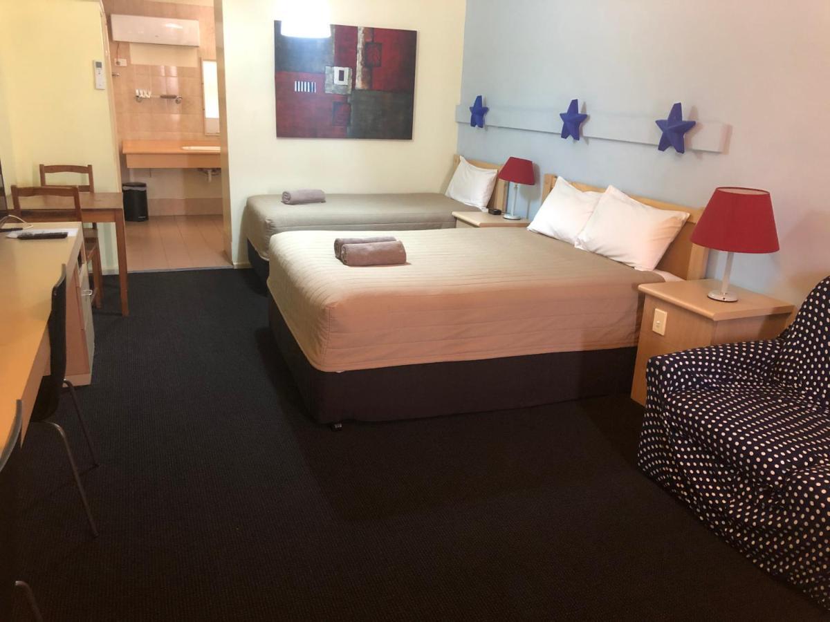 Countryman Motor Inn Каура Экстерьер фото
